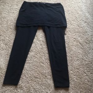 Athleta Workout Skirt with leggings. 👉Medium👈